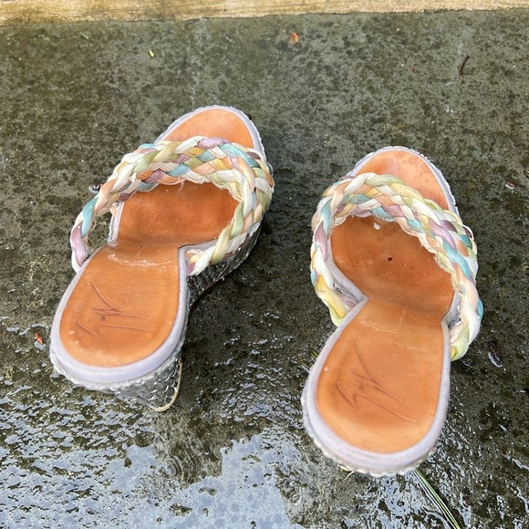 Giuseppe Zanotti Raffia Metallic Multicolor Wedges - Picture 2 of 11